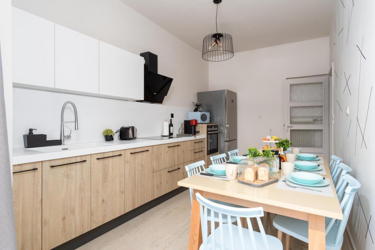 Nima1 4 Bedroom Apt Centraly Located In Rethimno 외부 사진
